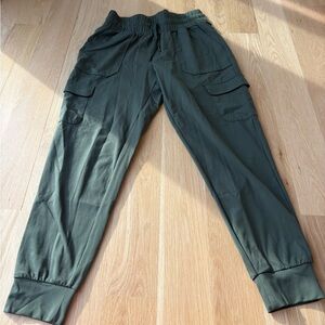 Mondetta Olive Cargo Pants for Men